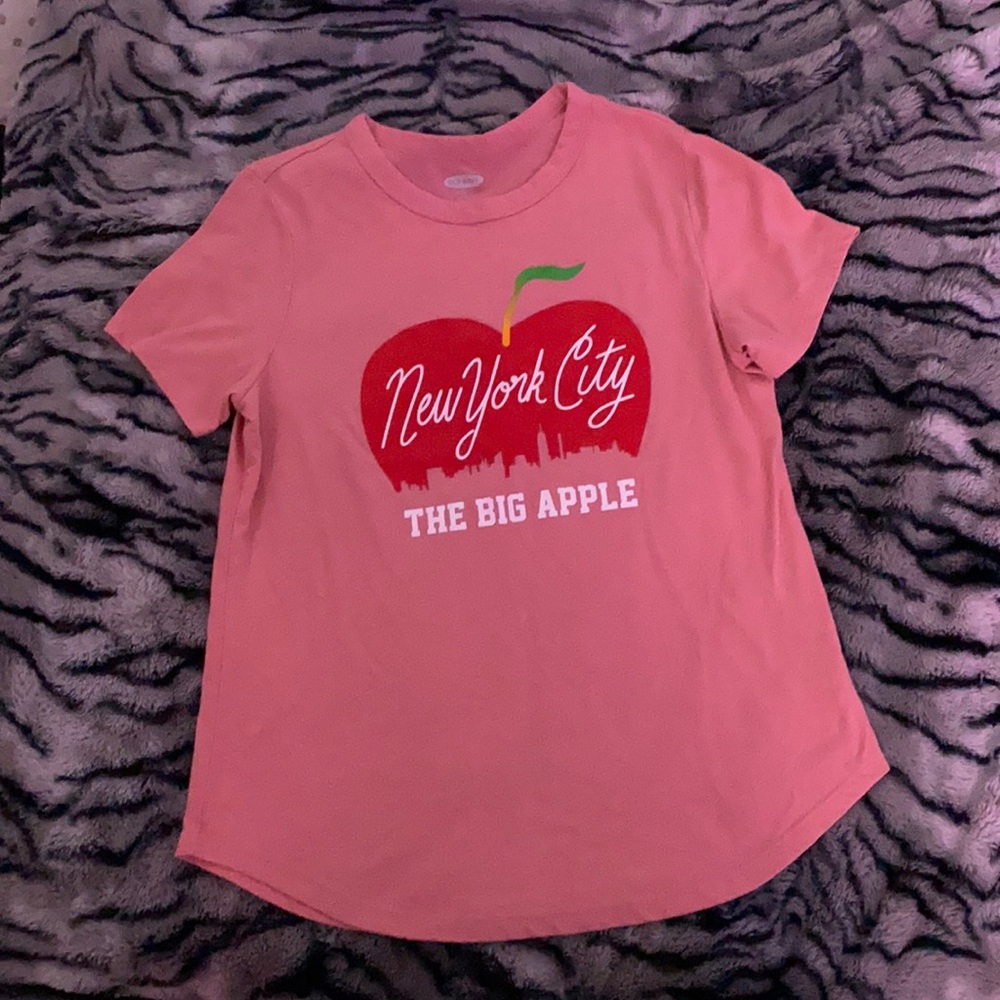 Old Navy size Medium peachy color